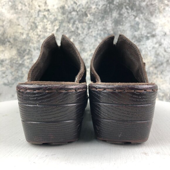 Born Women's Size 7 Brown Leather Suede Closed Toe Heeled Slip On Mules - Picture 6 of 13